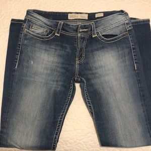 Payton Buckle brand women’s jeans